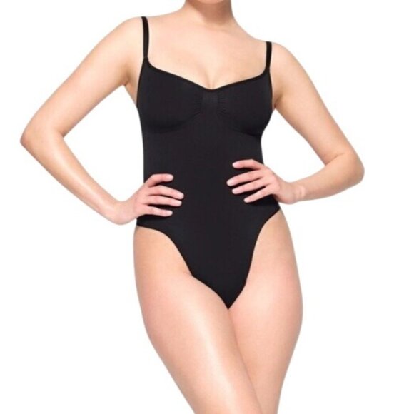 SKIMS Sculpting Thong Bodysuit Onyx Black L/XL (US 12-16) NWOT MSRP $70 - Picture 5 of 7